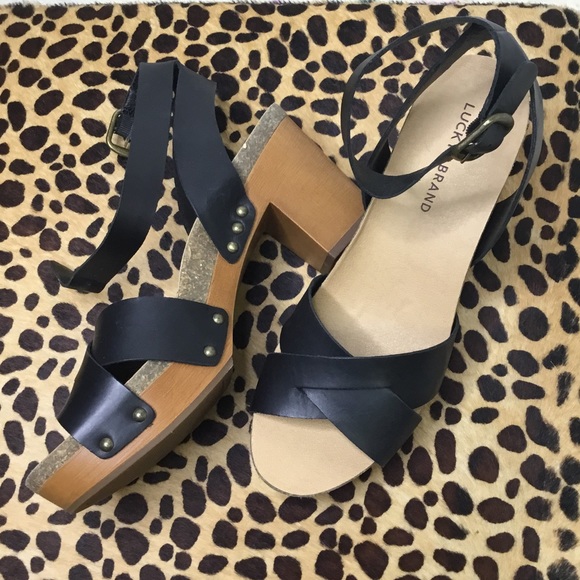 Lucky Brand Shoes - NIB Lucky platform clog sandals